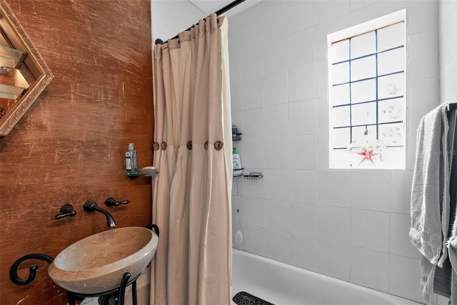 4204 S RENELLIE DR — photo 32