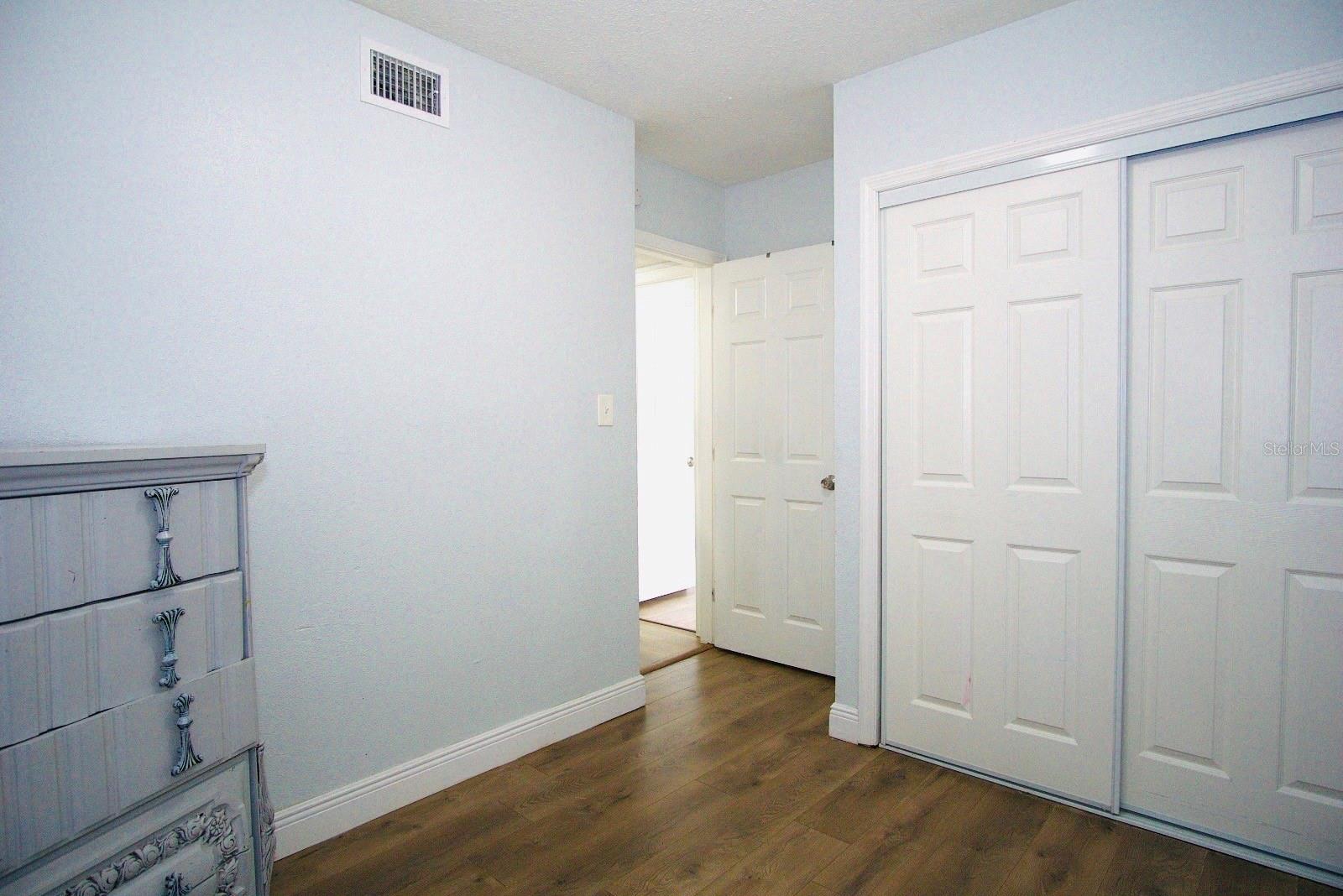 601 LIME TREE RD — photo 17