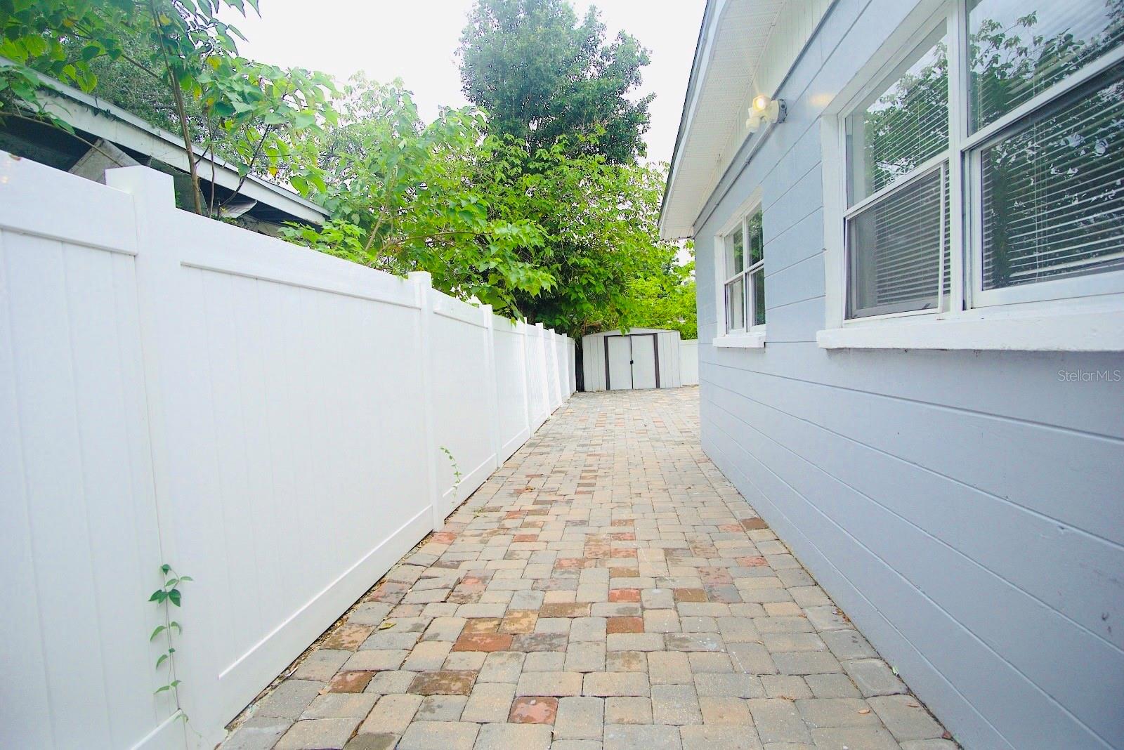 601 LIME TREE RD — photo 27