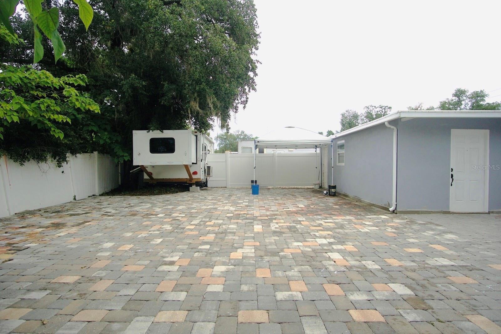 601 LIME TREE RD — photo 31