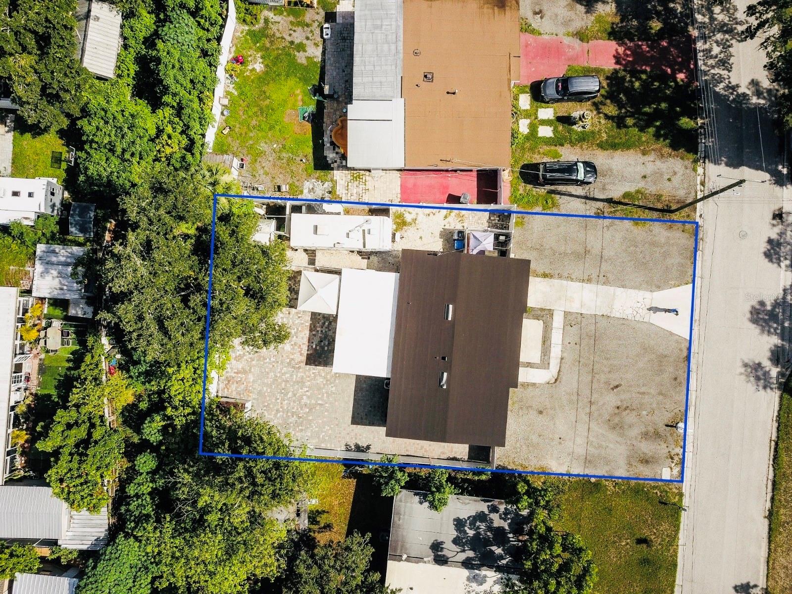 601 LIME TREE RD — photo 36