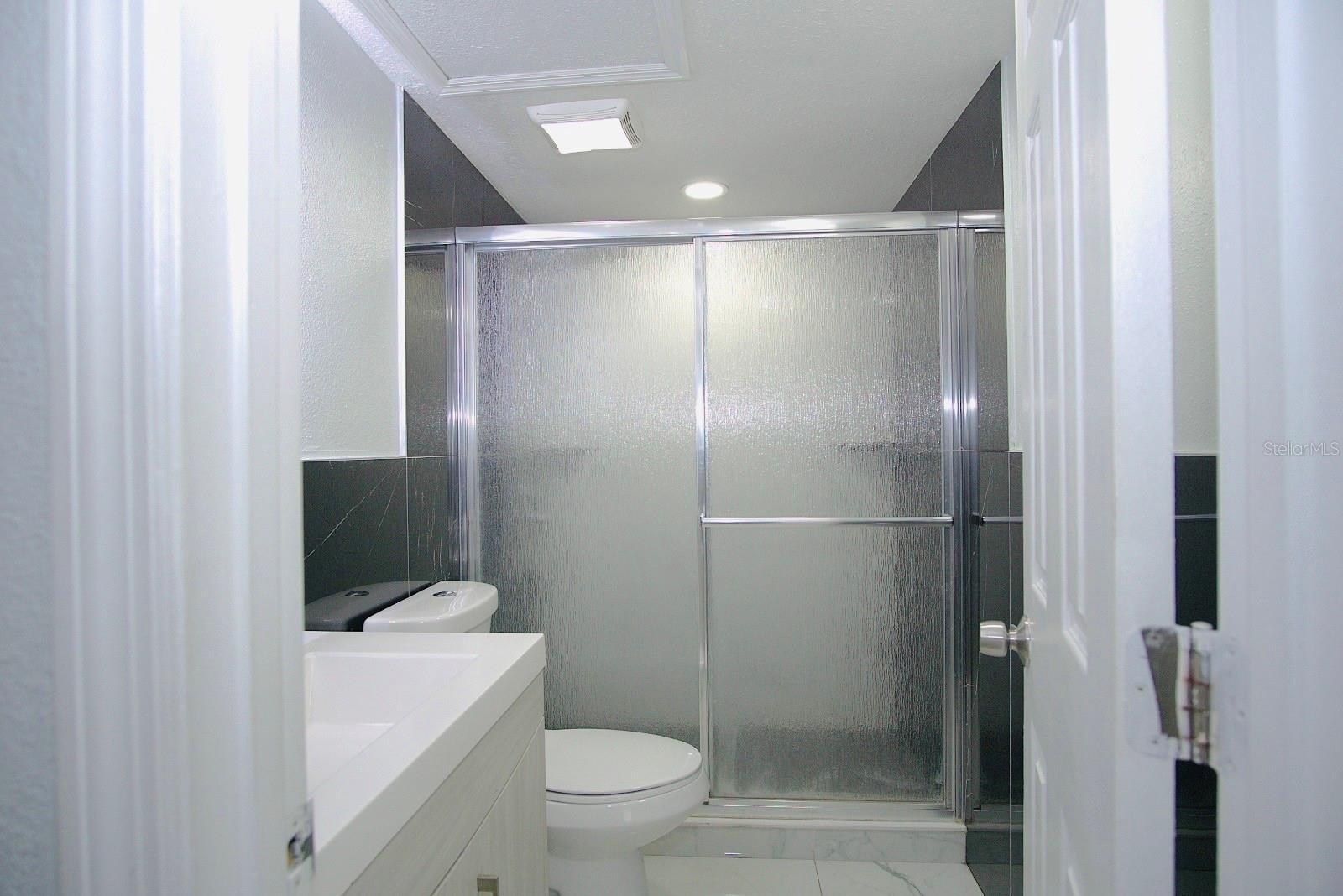 601 LIME TREE RD — photo 13
