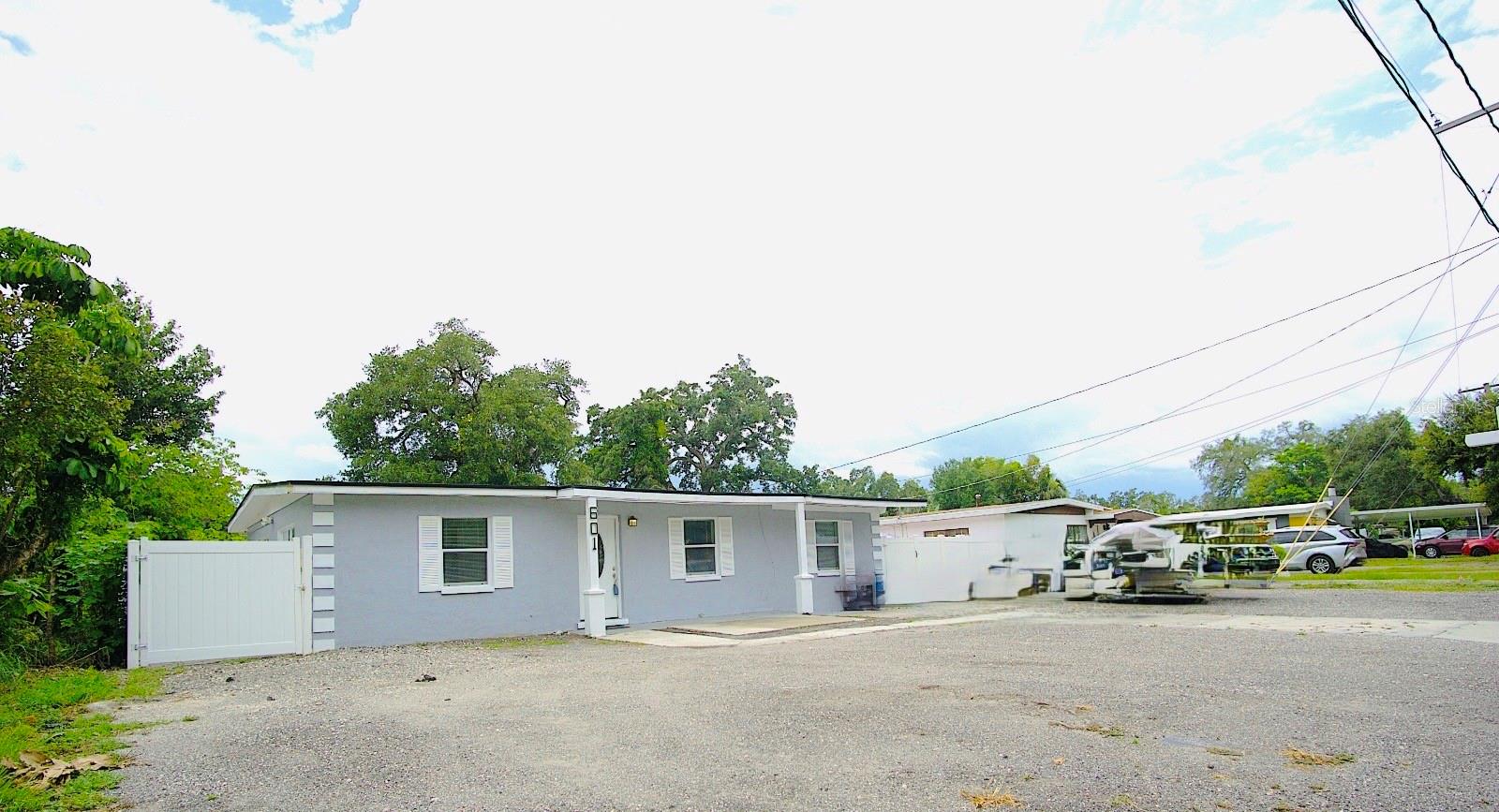 601 LIME TREE RD — photo 4