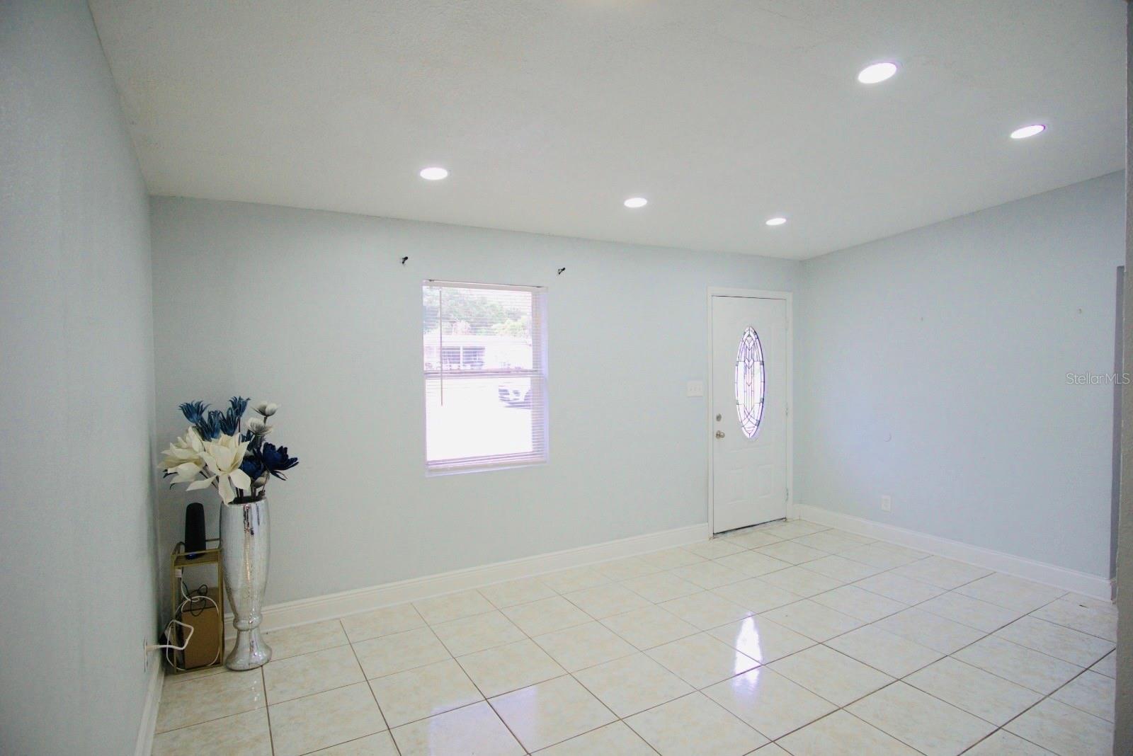 601 LIME TREE RD — photo 7