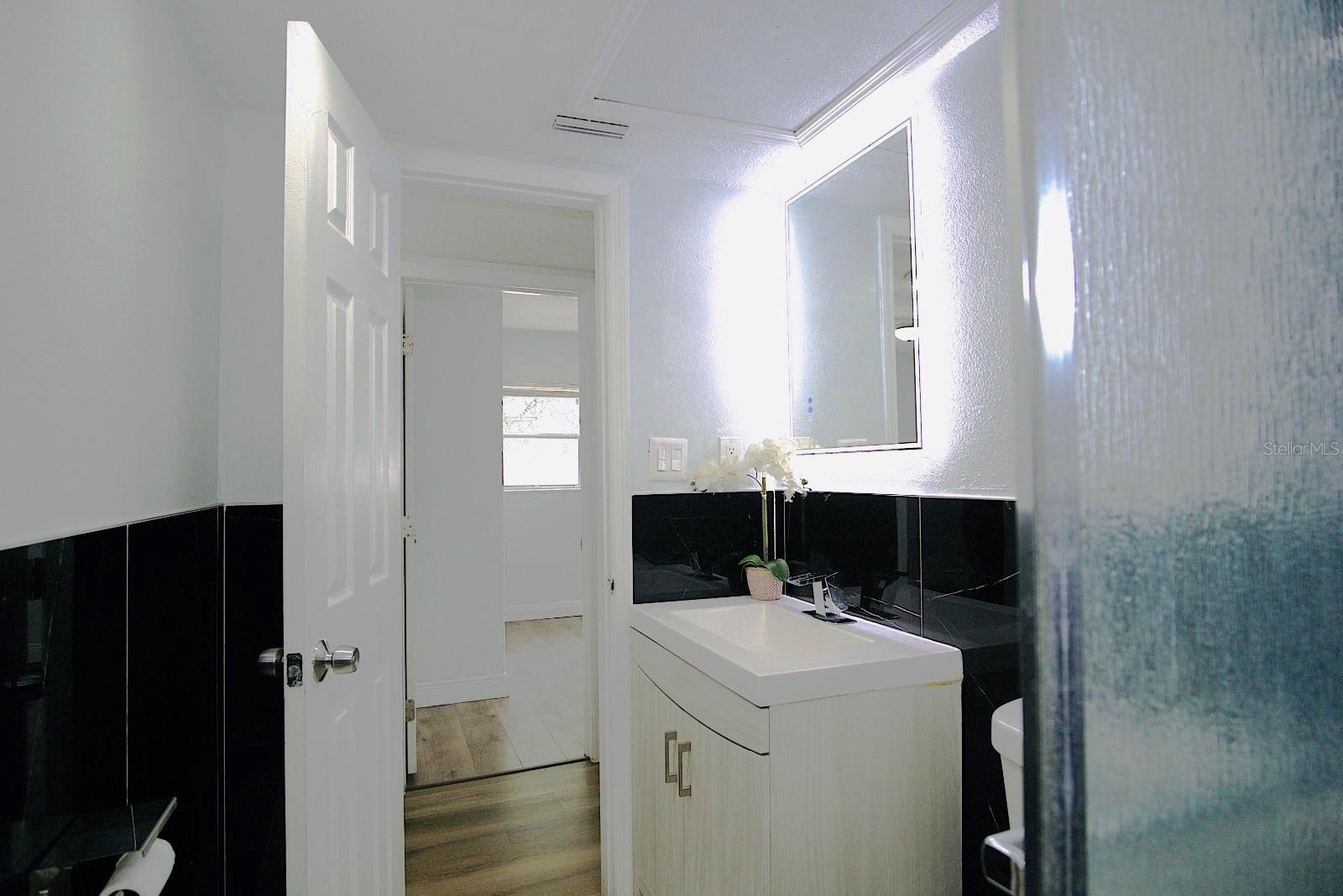 601 LIME TREE RD — photo 14