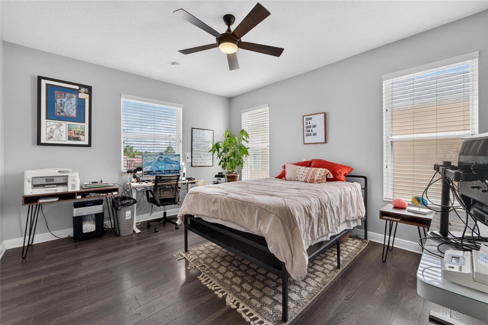 339 MANATEE LN — photo 33