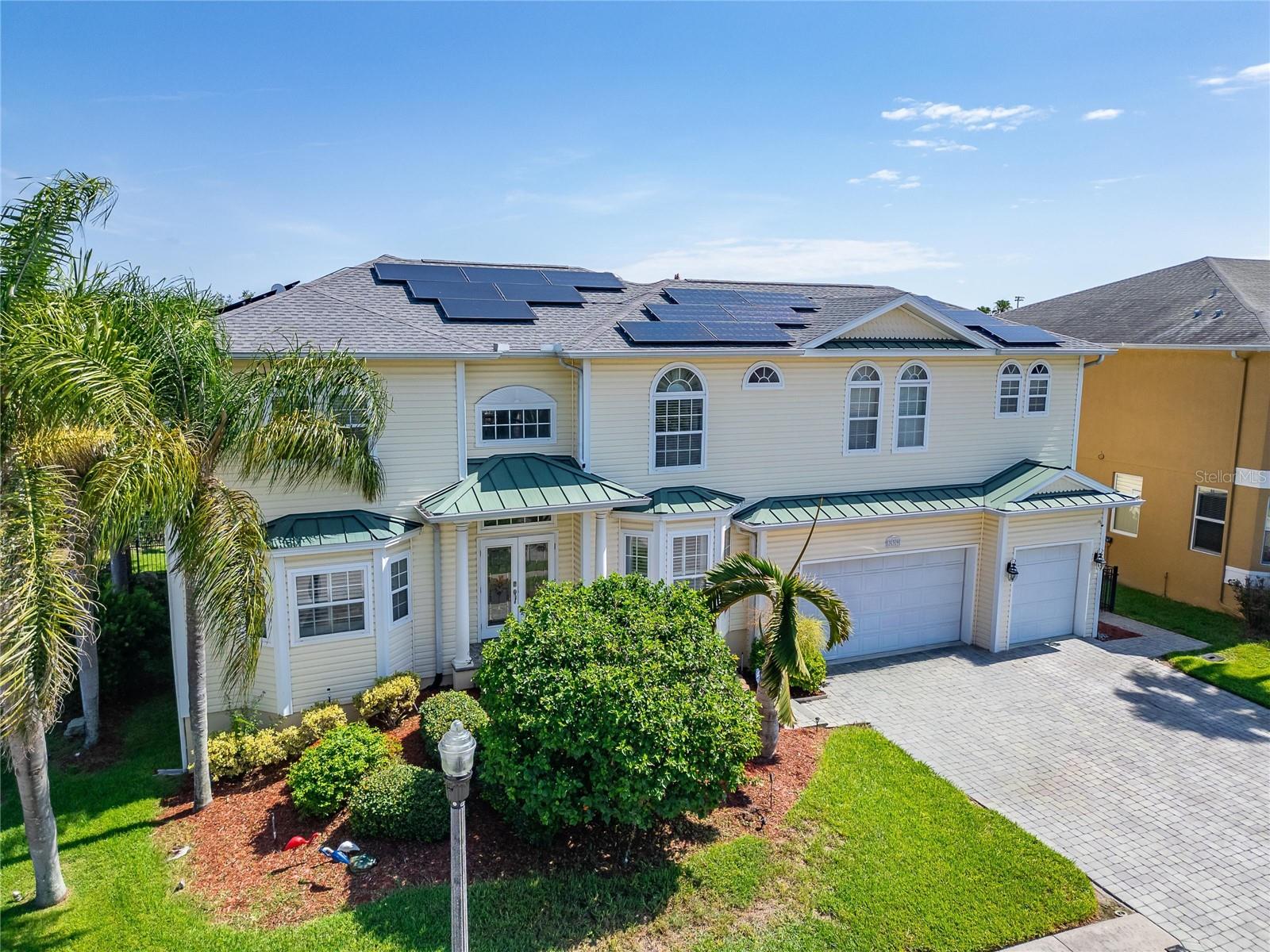 339 MANATEE LN — photo 3