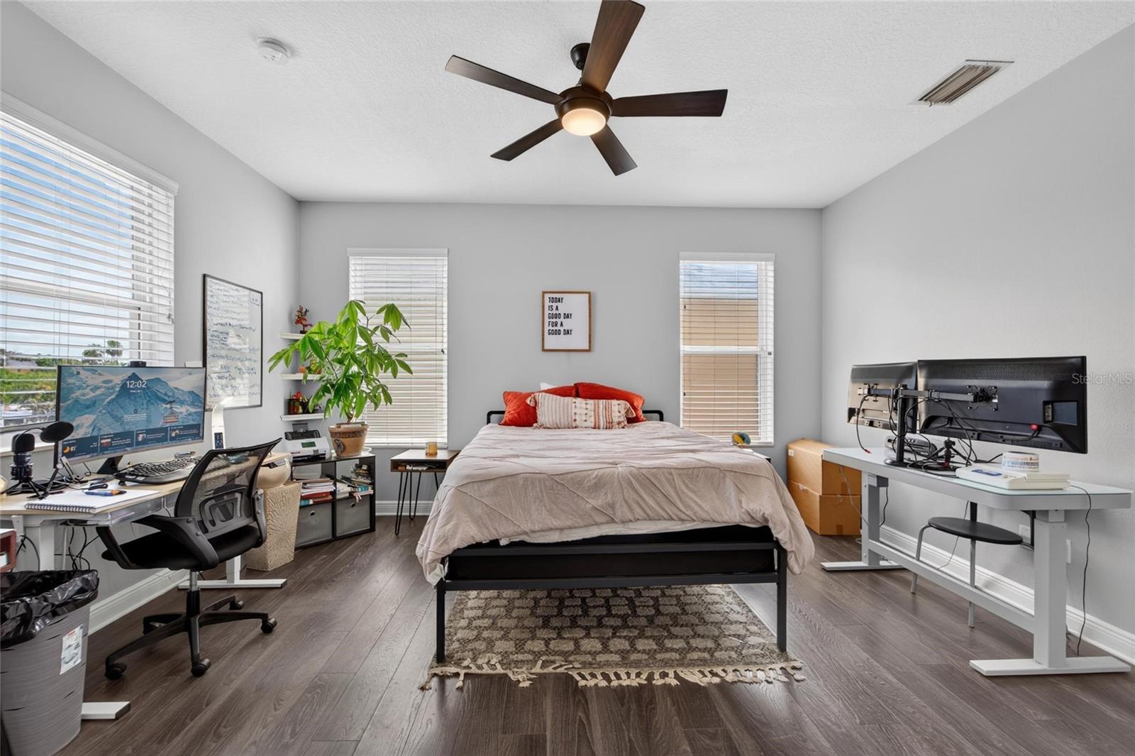 339 MANATEE LN — photo 32
