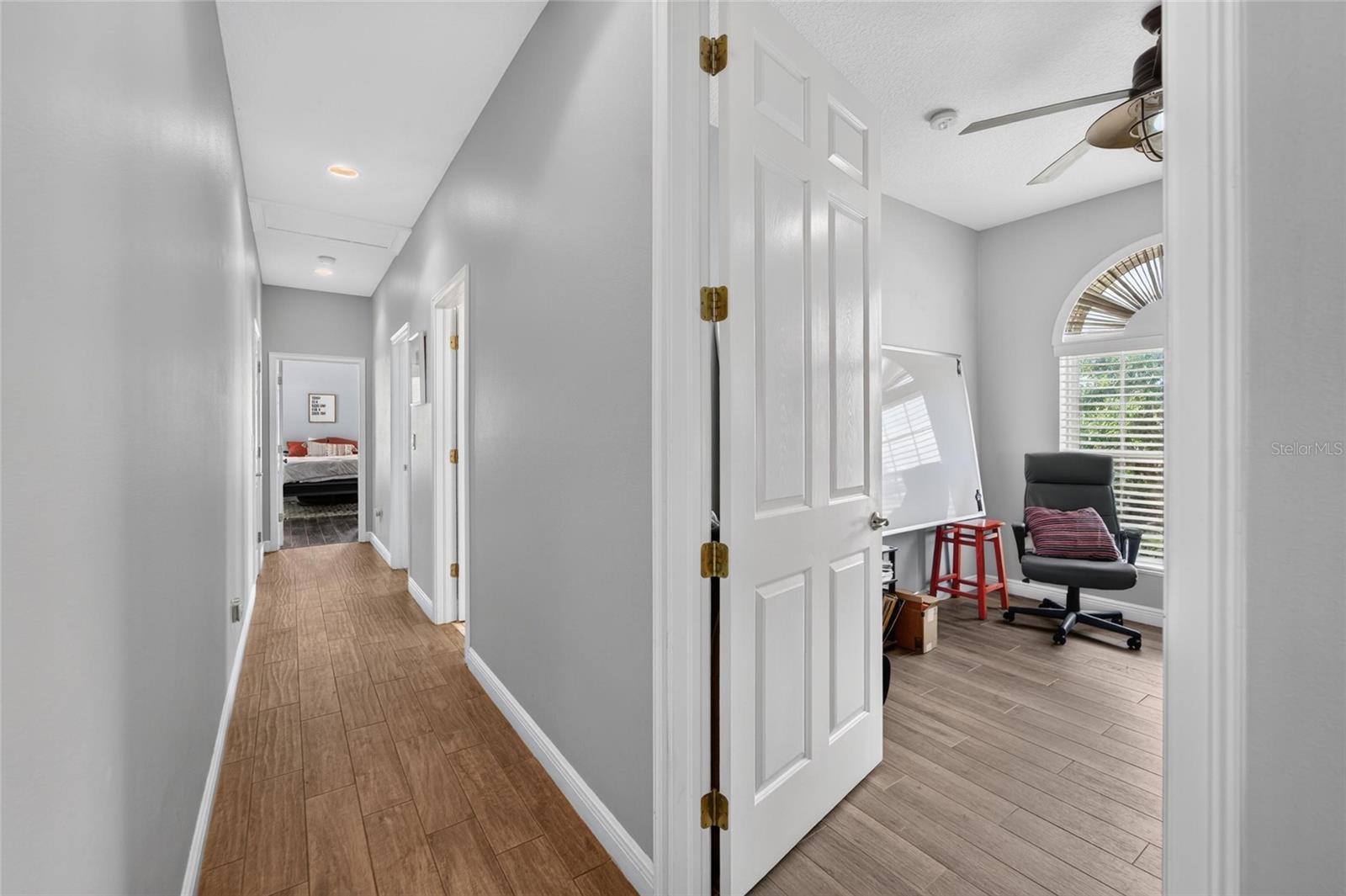 339 MANATEE LN — photo 24
