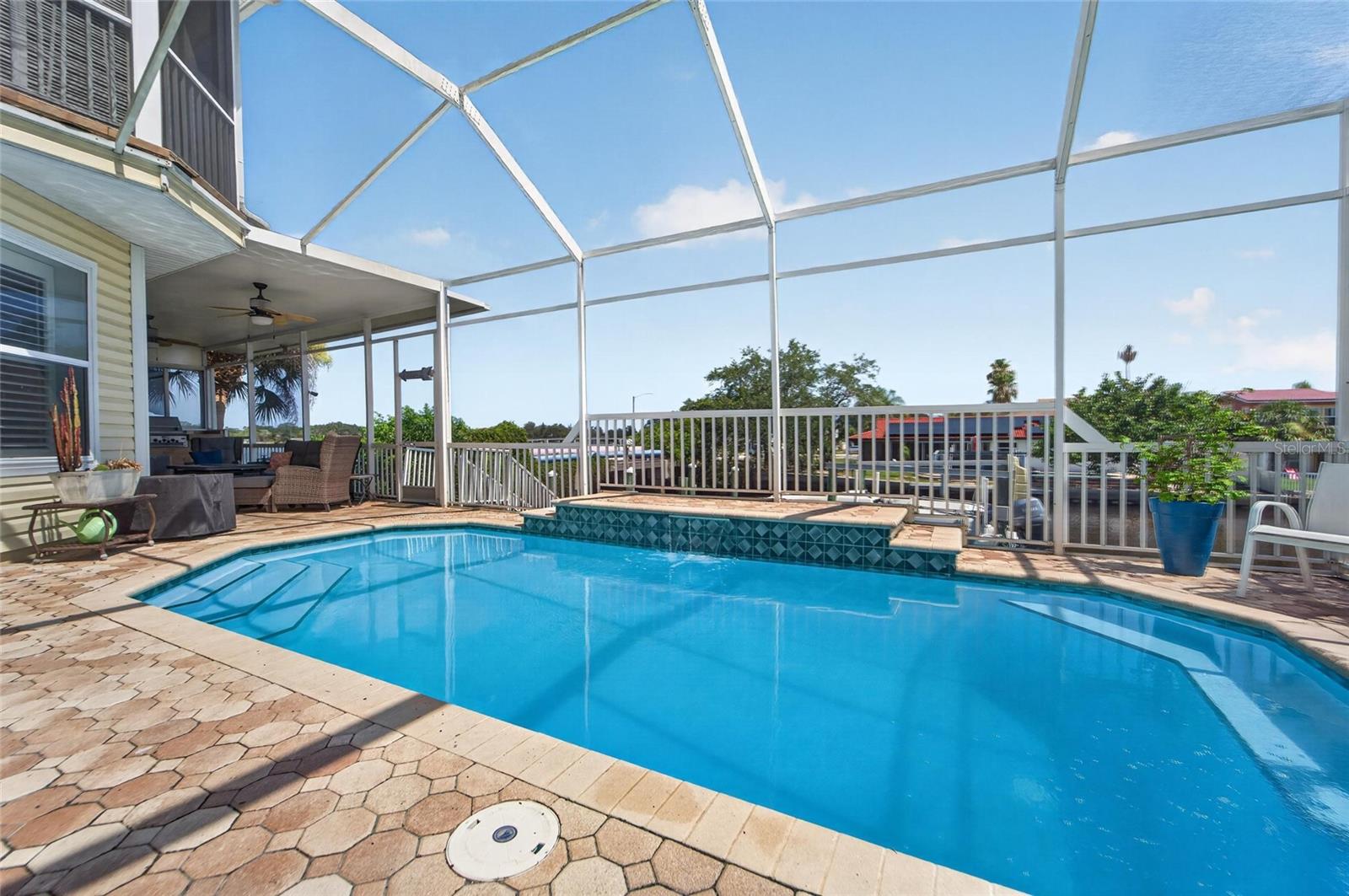 339 MANATEE LN — photo 35