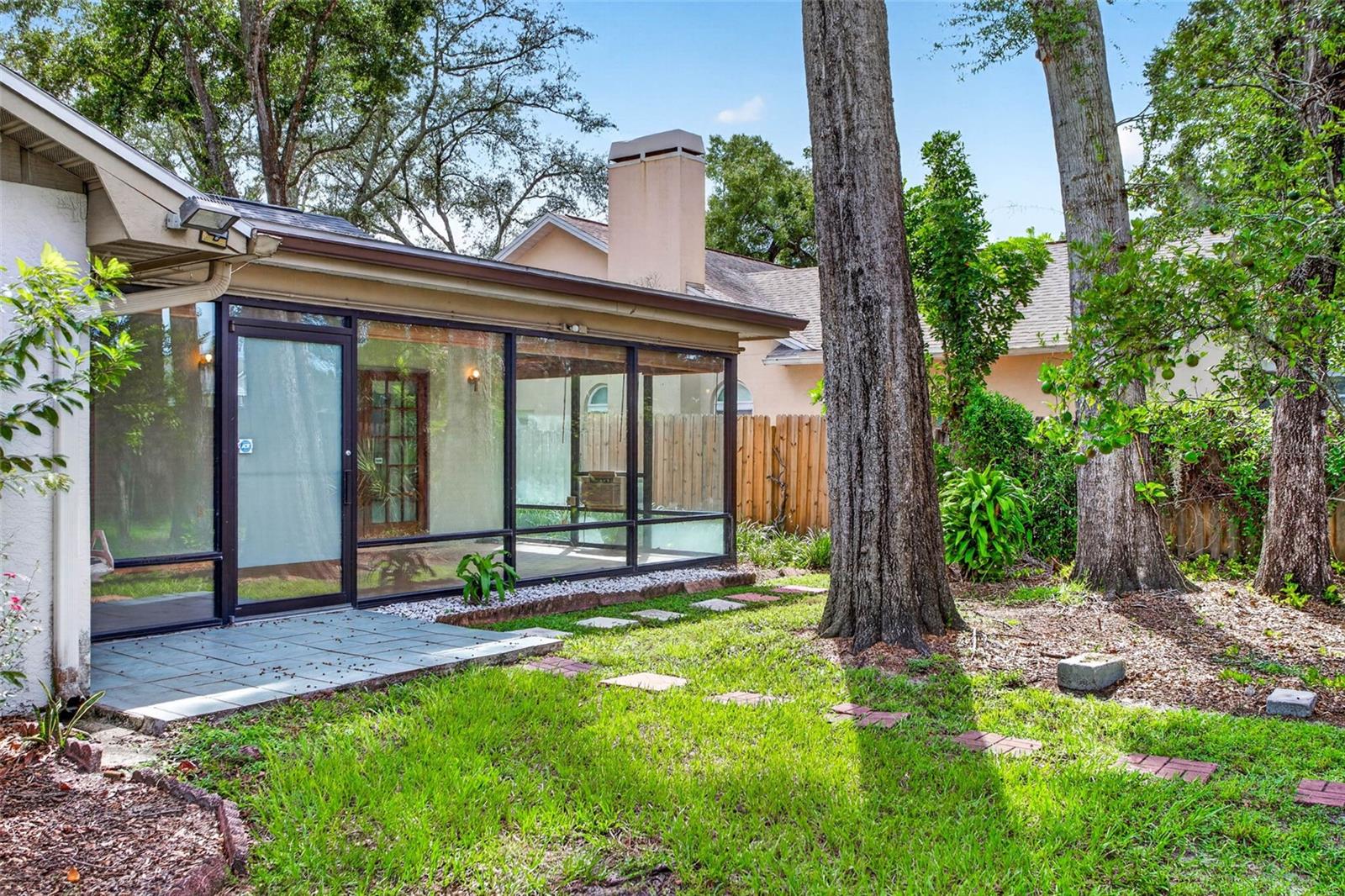 6328 N QUEENSWAY DR — photo 43