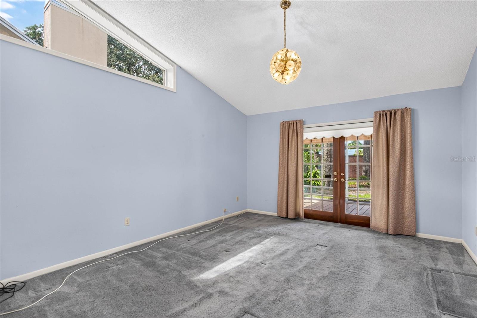 6328 N QUEENSWAY DR — photo 22
