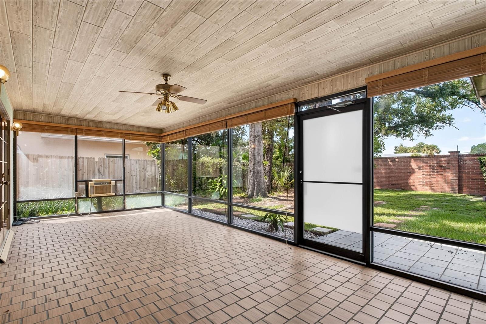 6328 N QUEENSWAY DR — photo 34