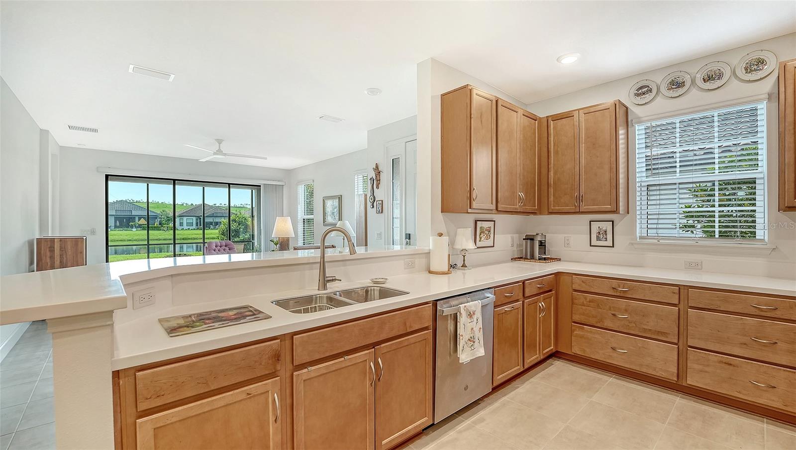 6223 PLATEAU CT — photo 13