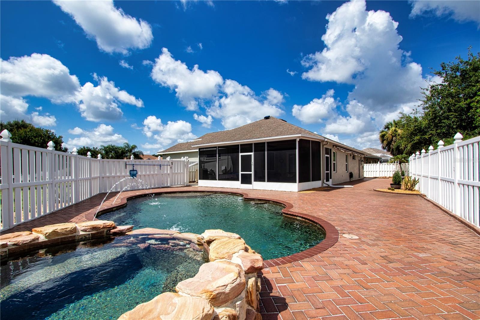 515 PLANTERS MANOR WAY — photo 2