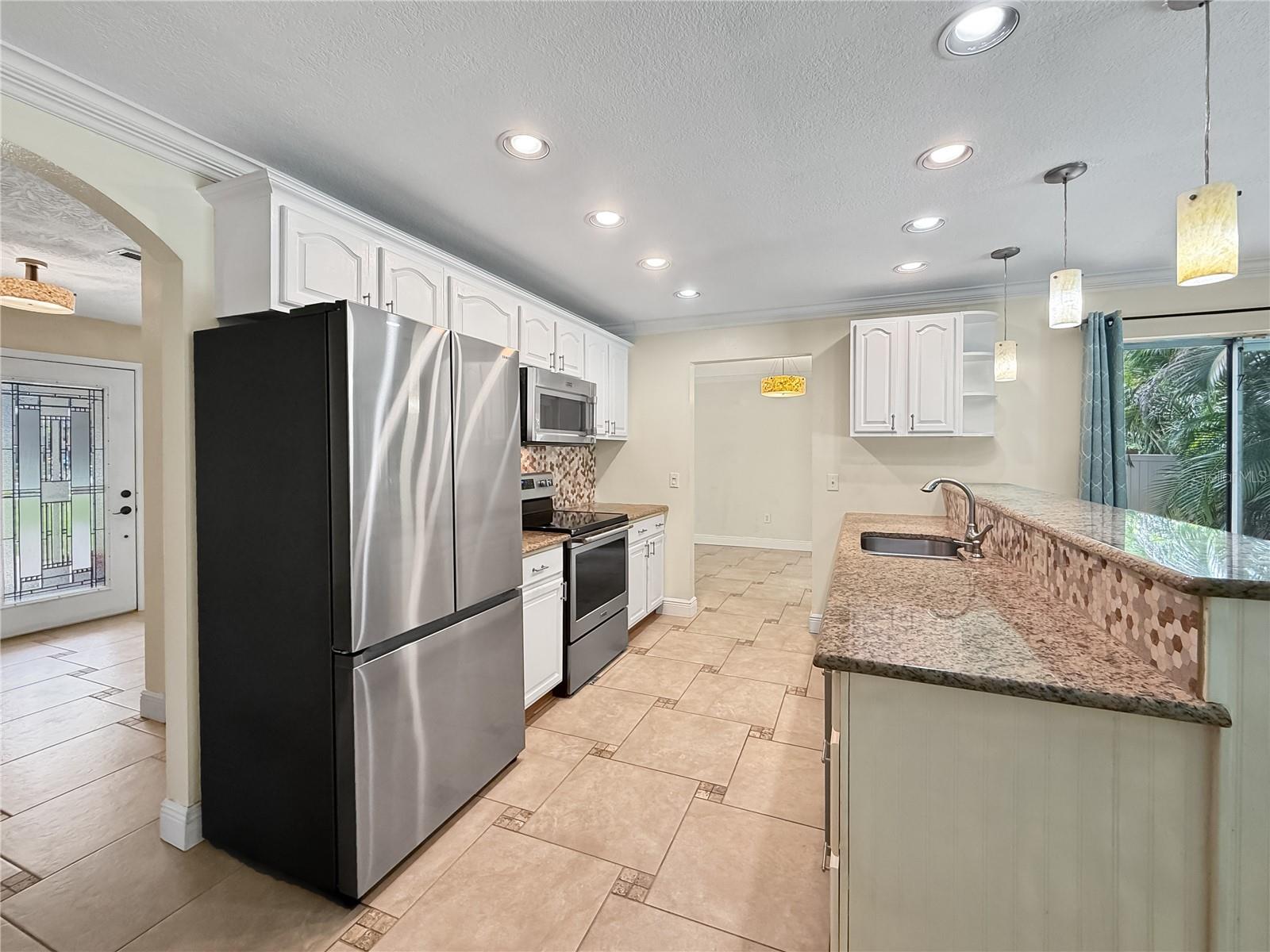 1011 WINDING OAKS DR — photo 19