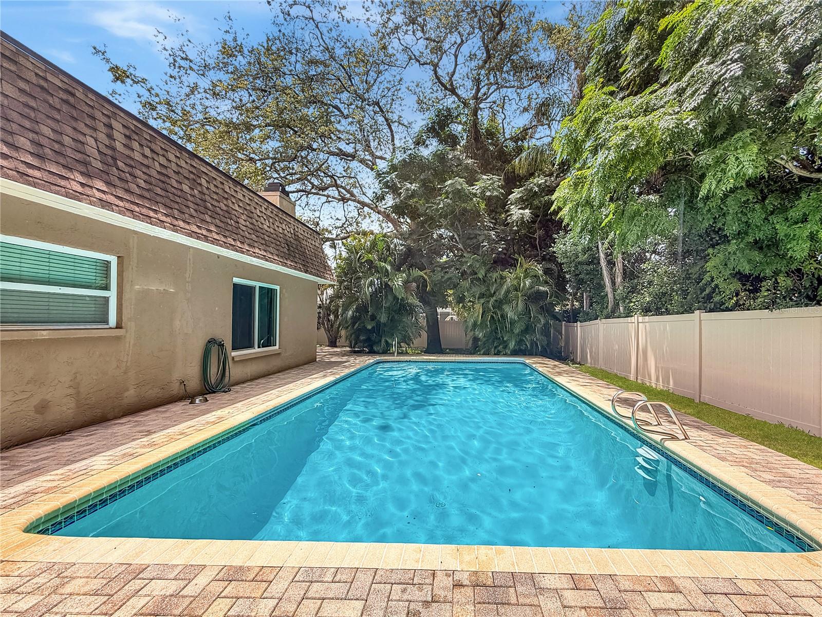 1011 WINDING OAKS DR — photo 13