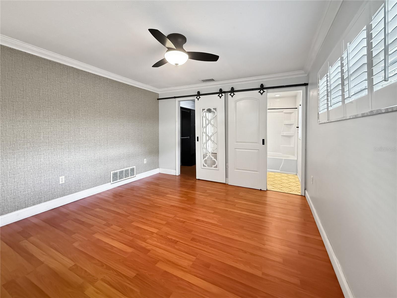 1011 WINDING OAKS DR — photo 36