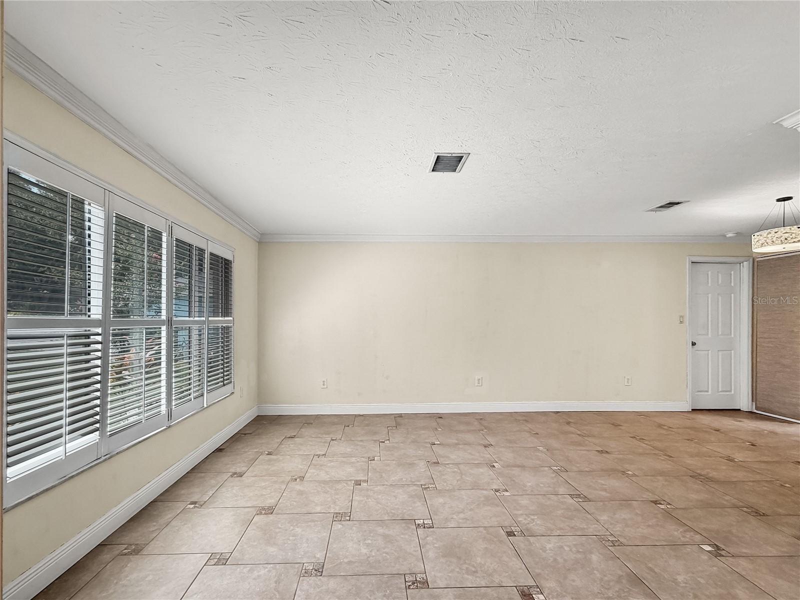 1011 WINDING OAKS DR — photo 22