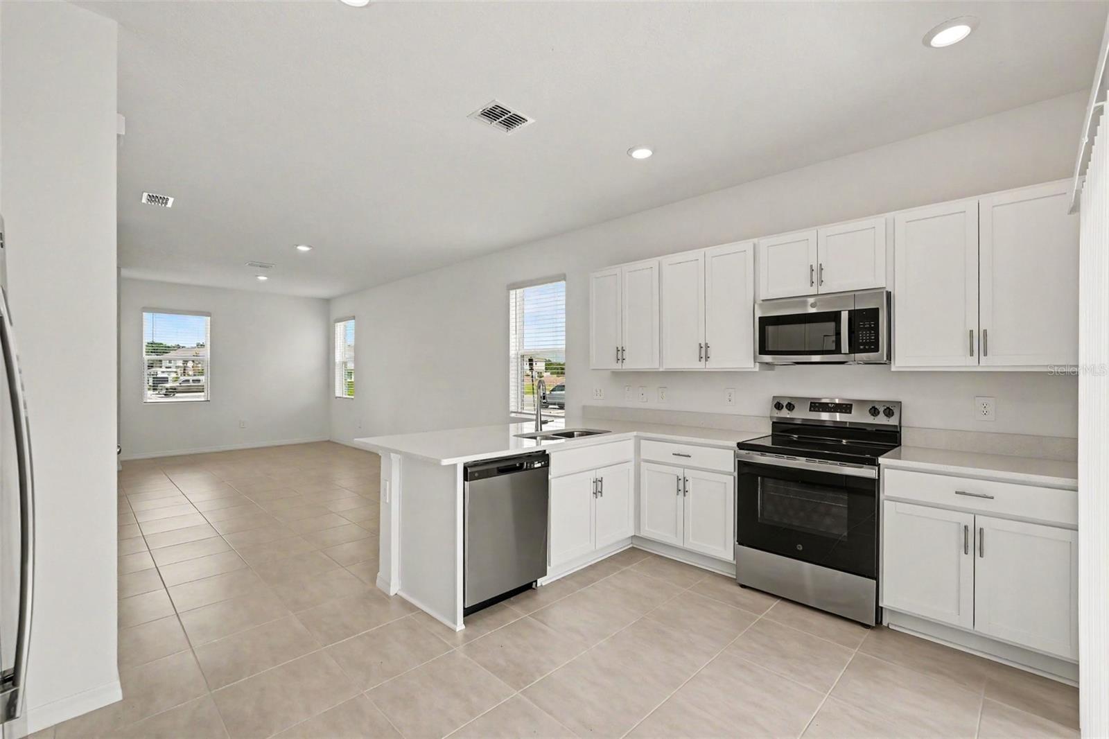 13207 FORGE AVE — photo 14
