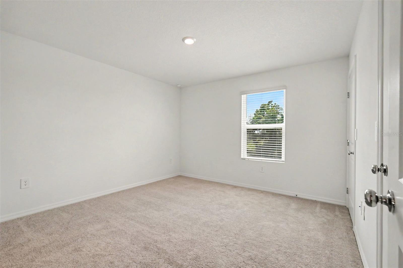 13207 FORGE AVE — photo 19