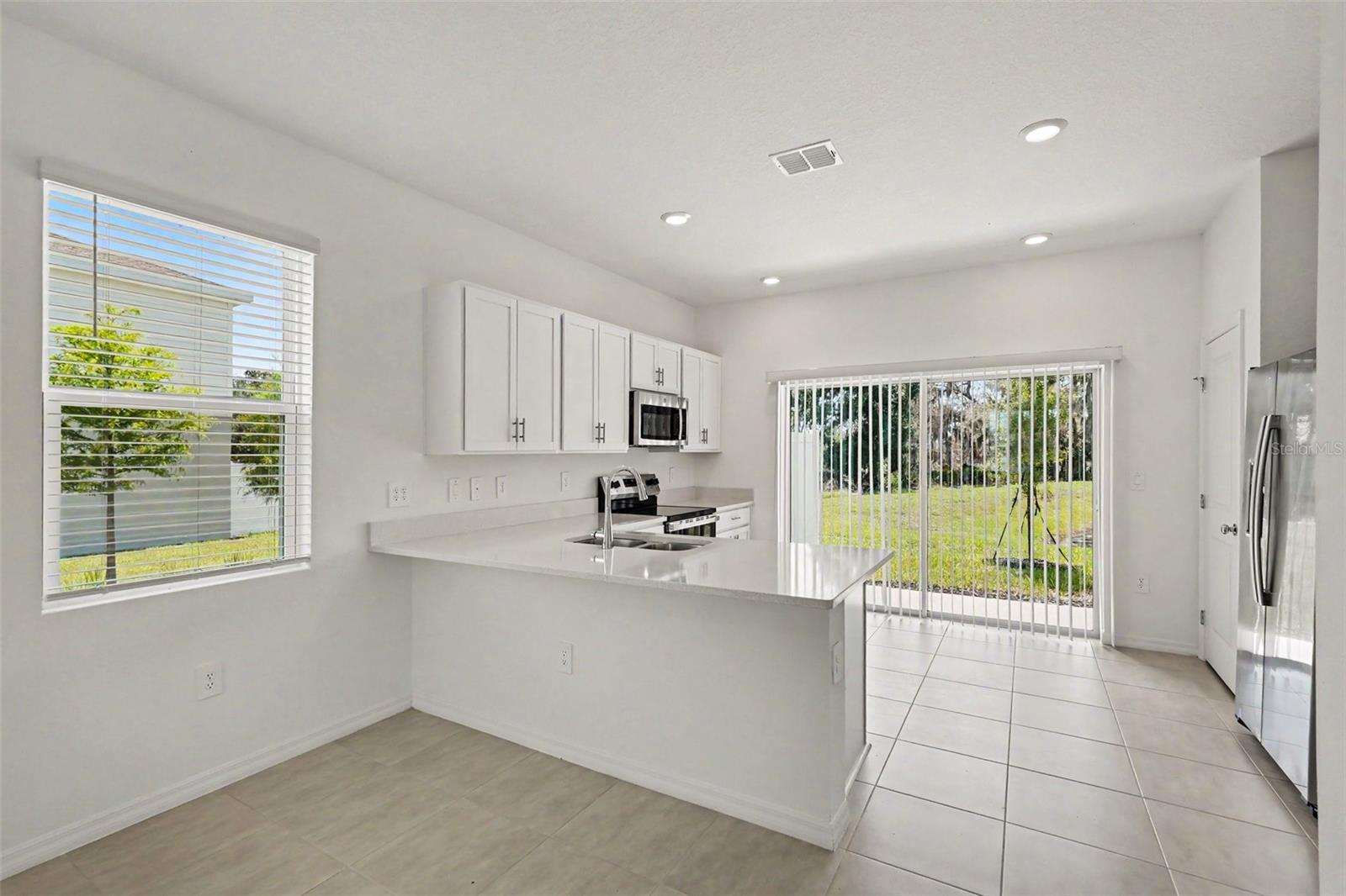 13207 FORGE AVE — photo 11