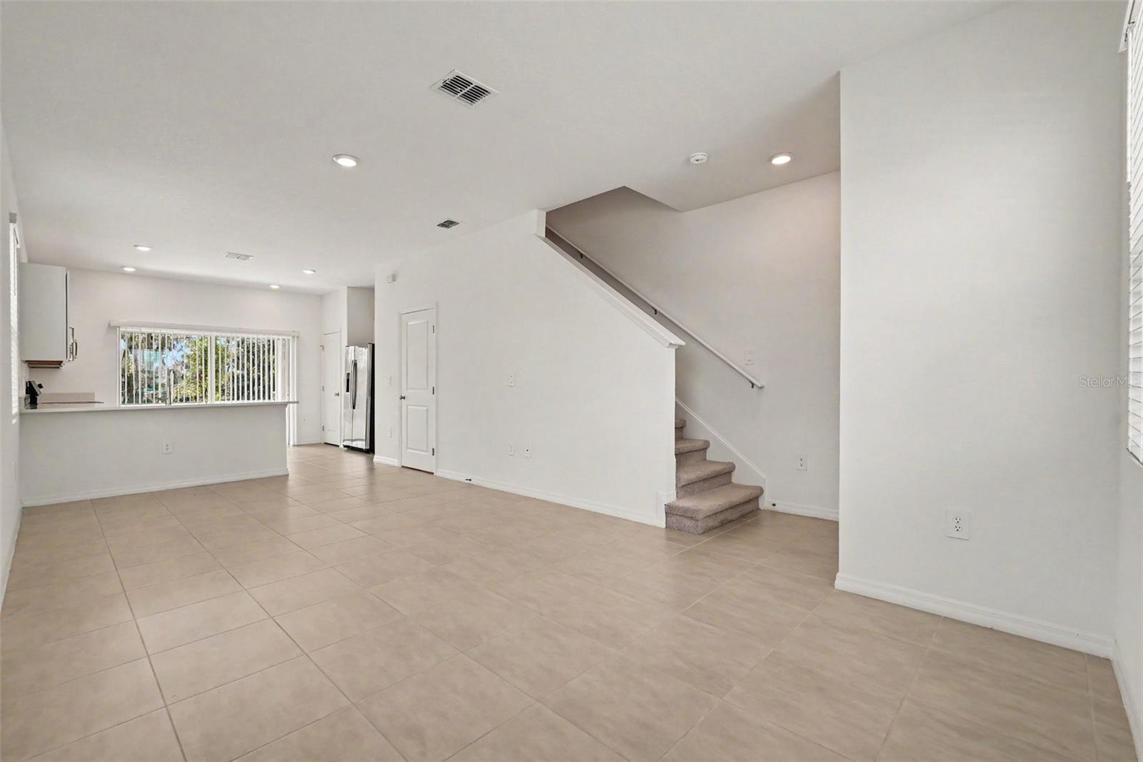 13207 FORGE AVE — photo 8