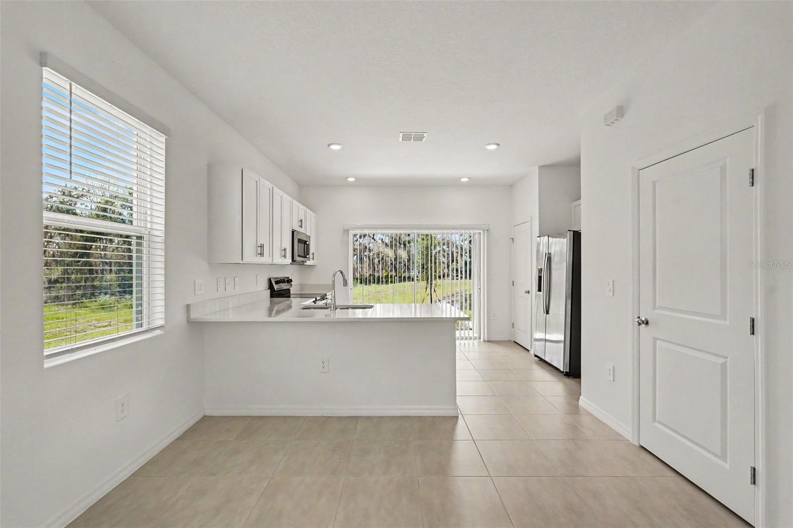 13207 FORGE AVE — photo 10