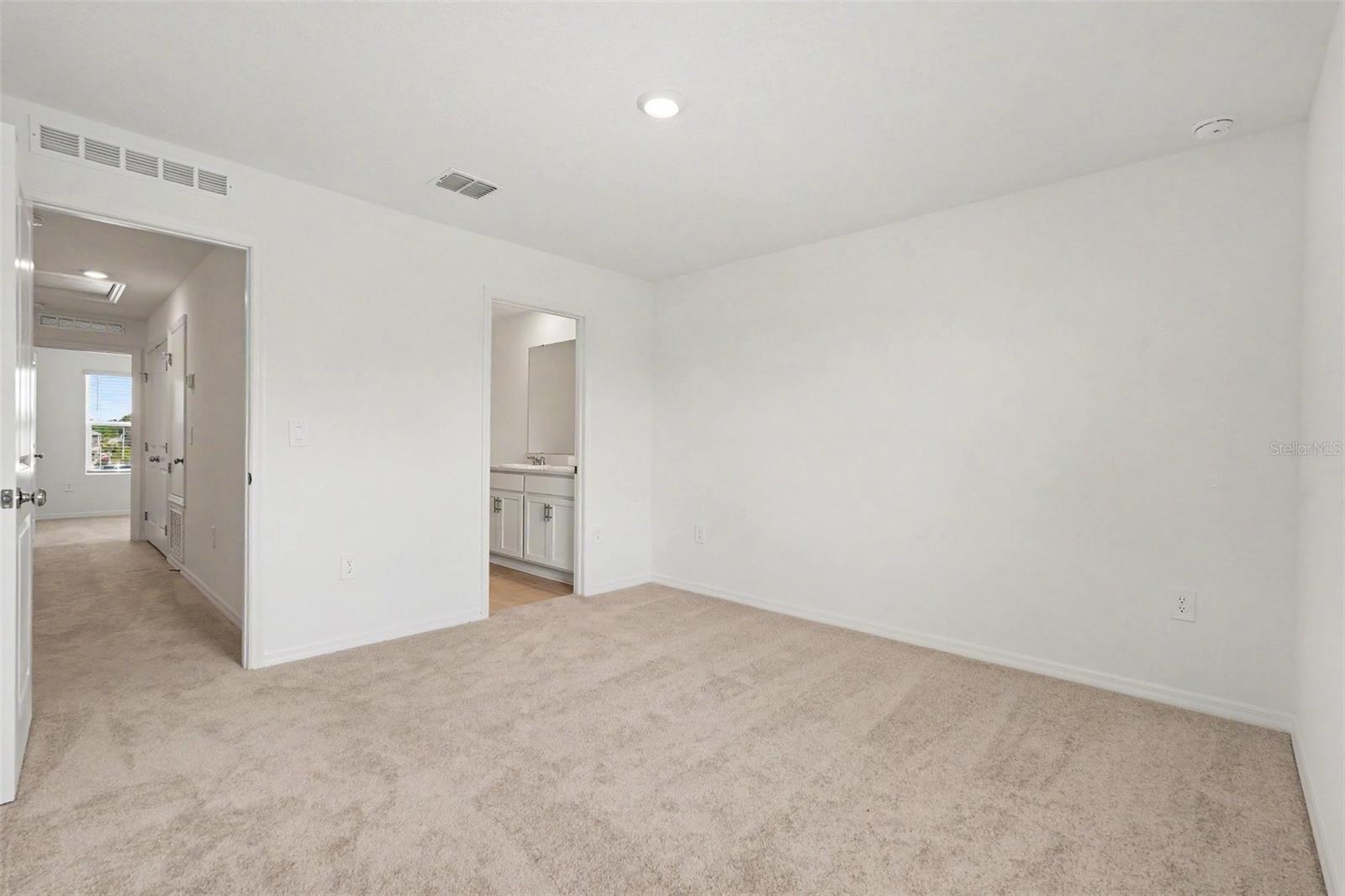 13207 FORGE AVE — photo 17