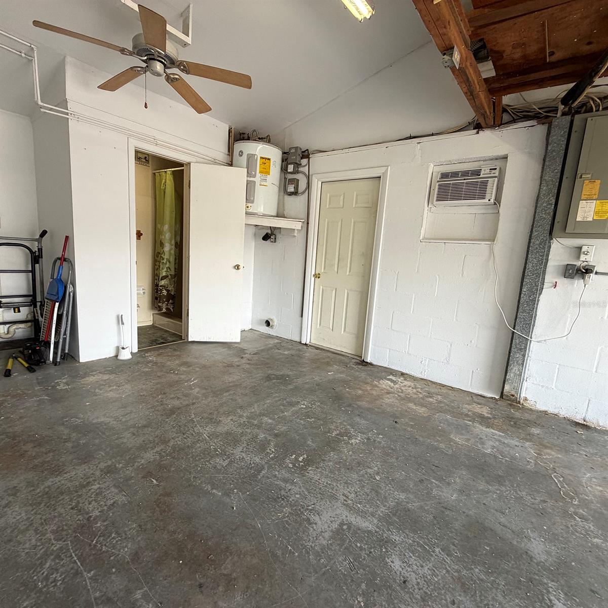 3128 KILBURN RD — photo 13