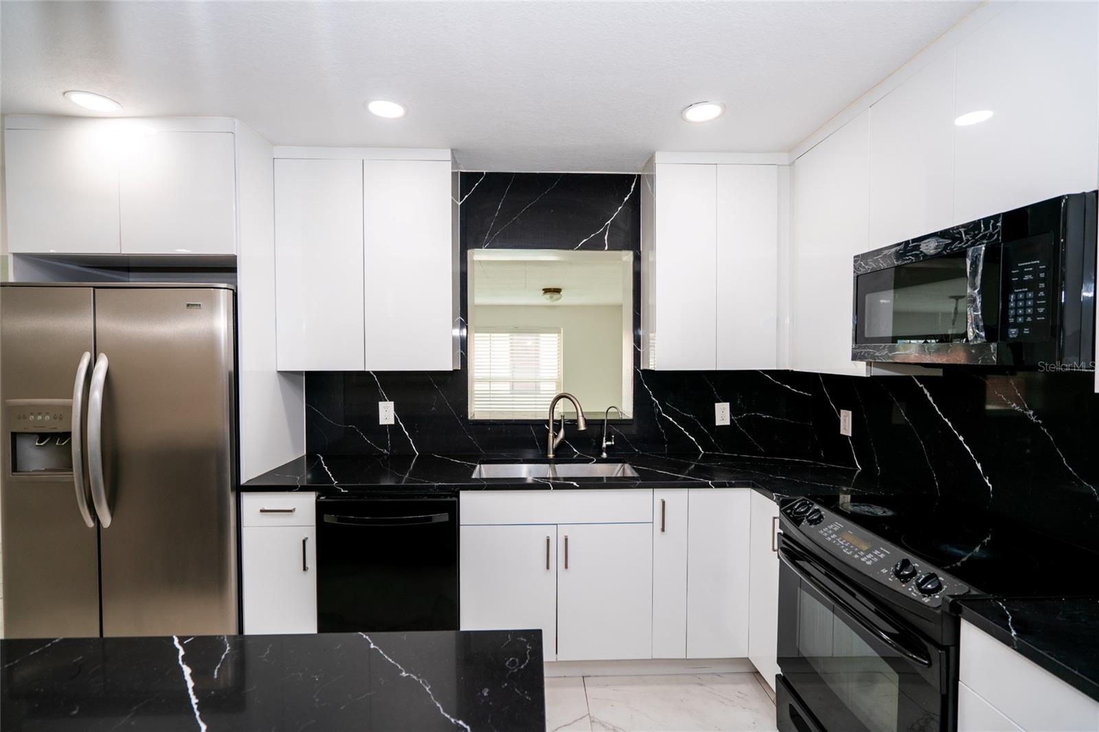 9241 N 52ND ST — photo 31