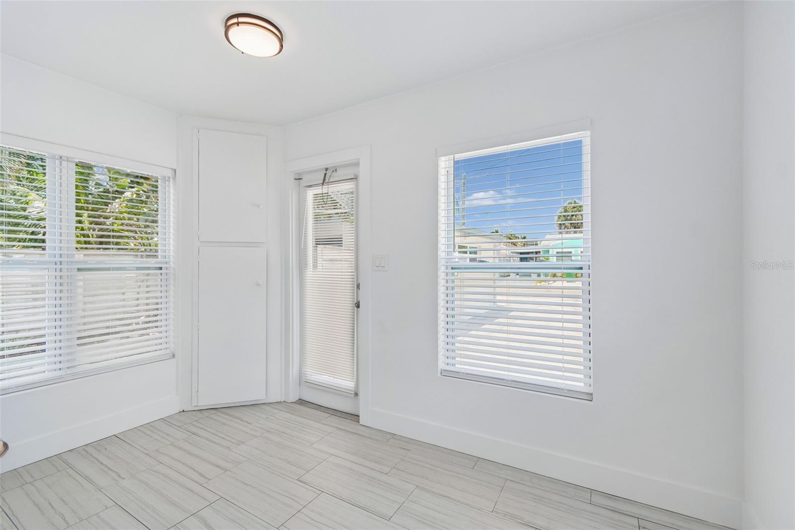 8125 BAYSHORE DR — photo 16