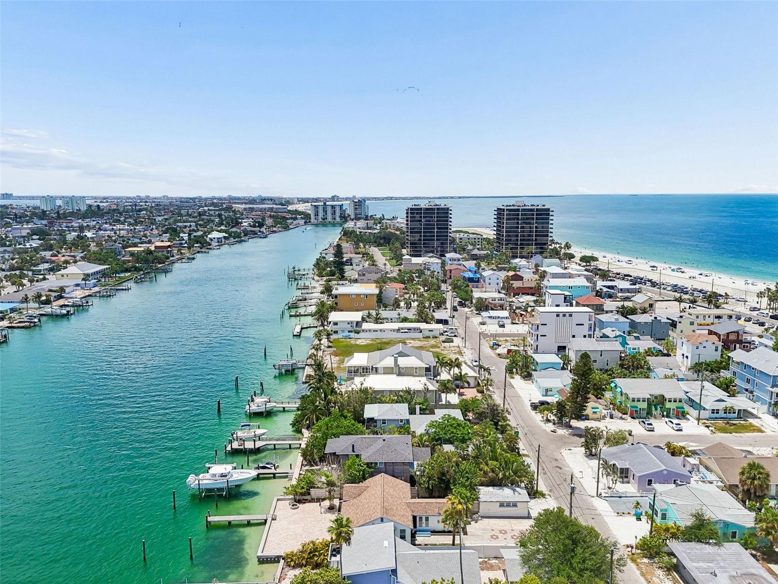 8125 BAYSHORE DR — photo 35
