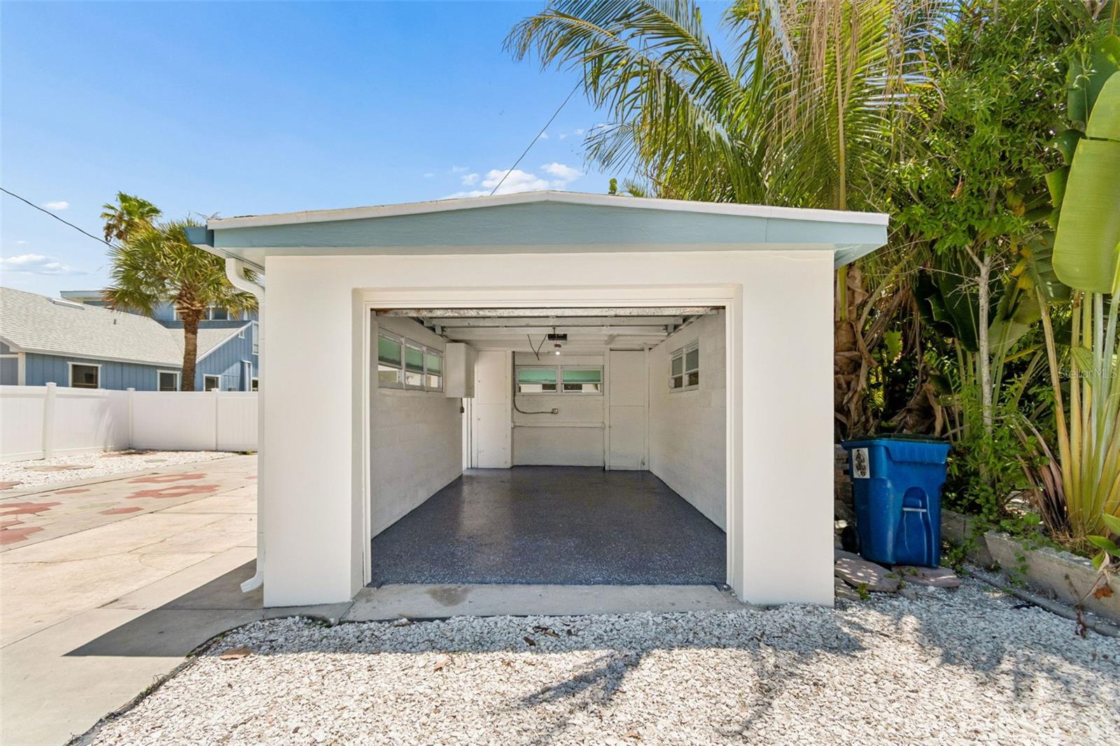 8125 BAYSHORE DR — photo 14