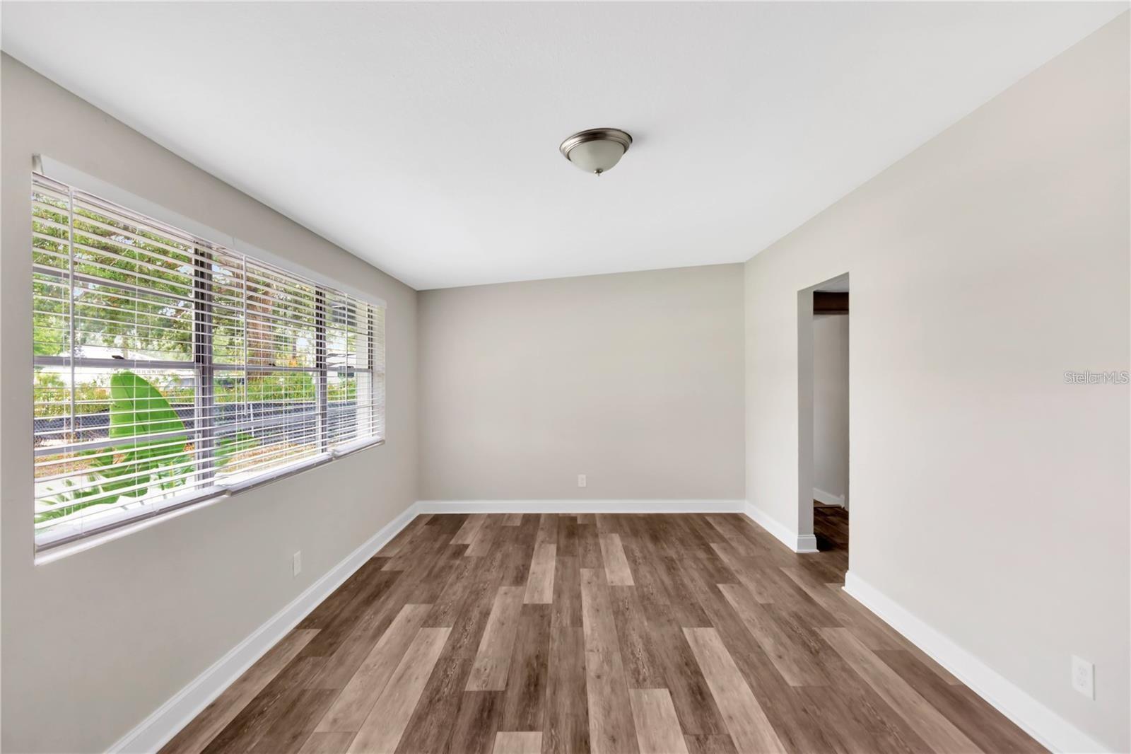 4105 W MANGO AVE — photo 14