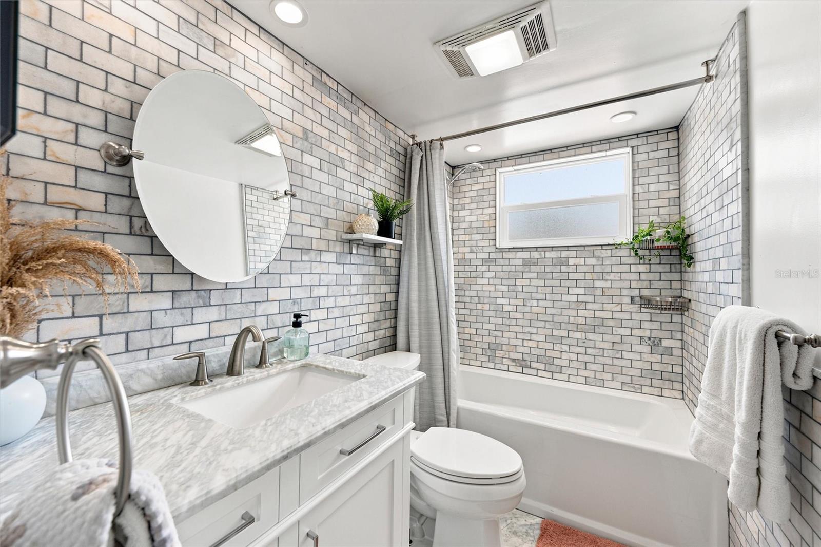 6230 CEDAR ST NE — photo 26