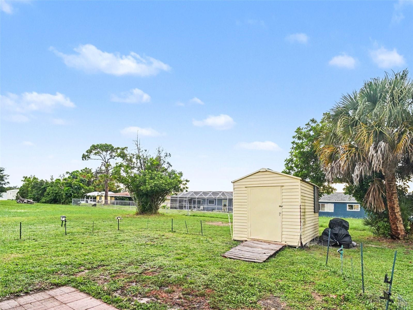 2473 FAIRBROOK ST — photo 30