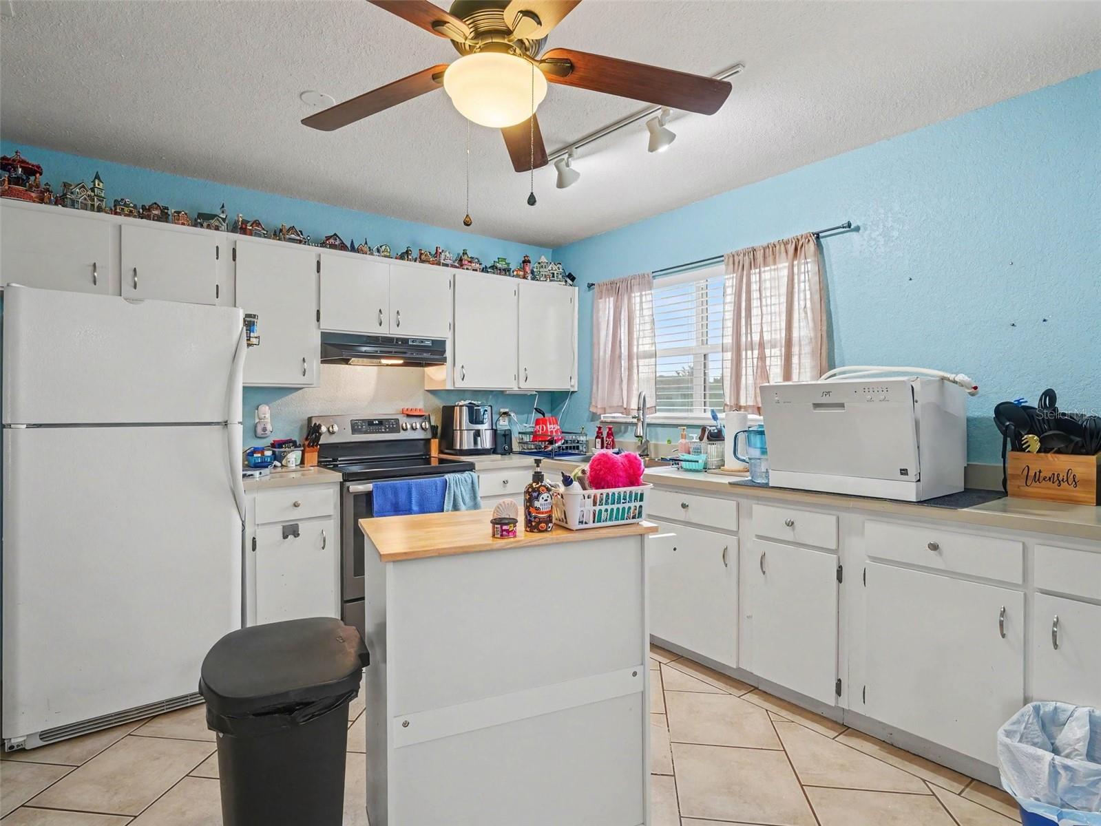 2473 FAIRBROOK ST — photo 12