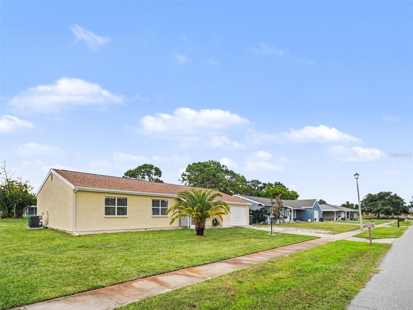 2473 FAIRBROOK ST — photo 4