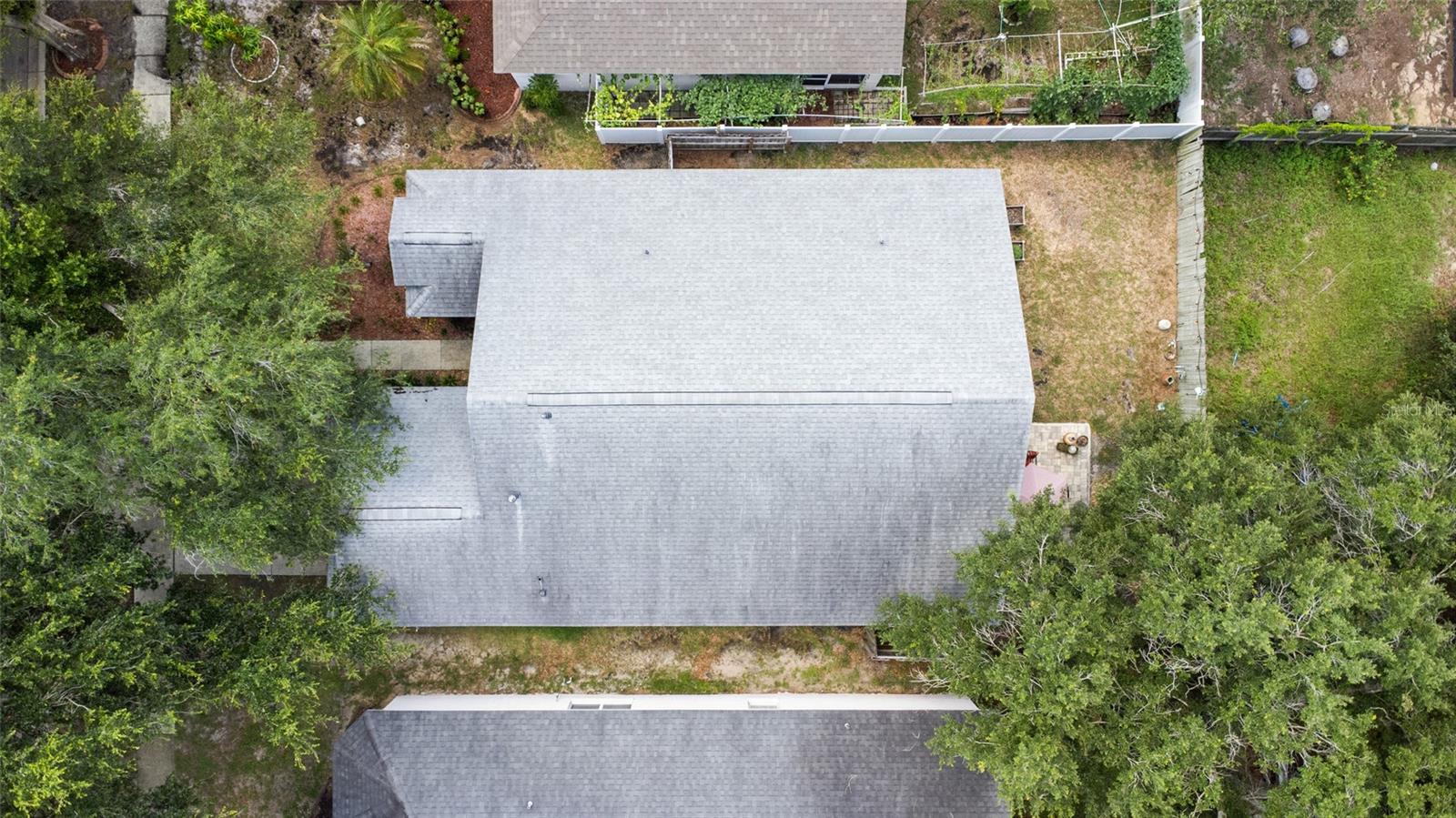 614 SOMERSTONE DR — photo 41
