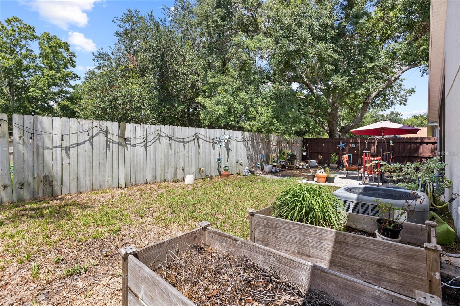 614 SOMERSTONE DR — photo 38