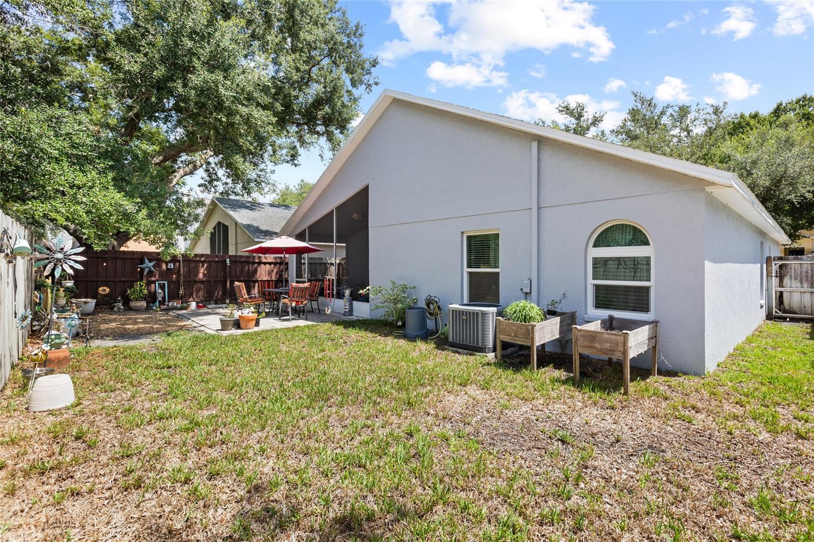 614 SOMERSTONE DR — photo 37