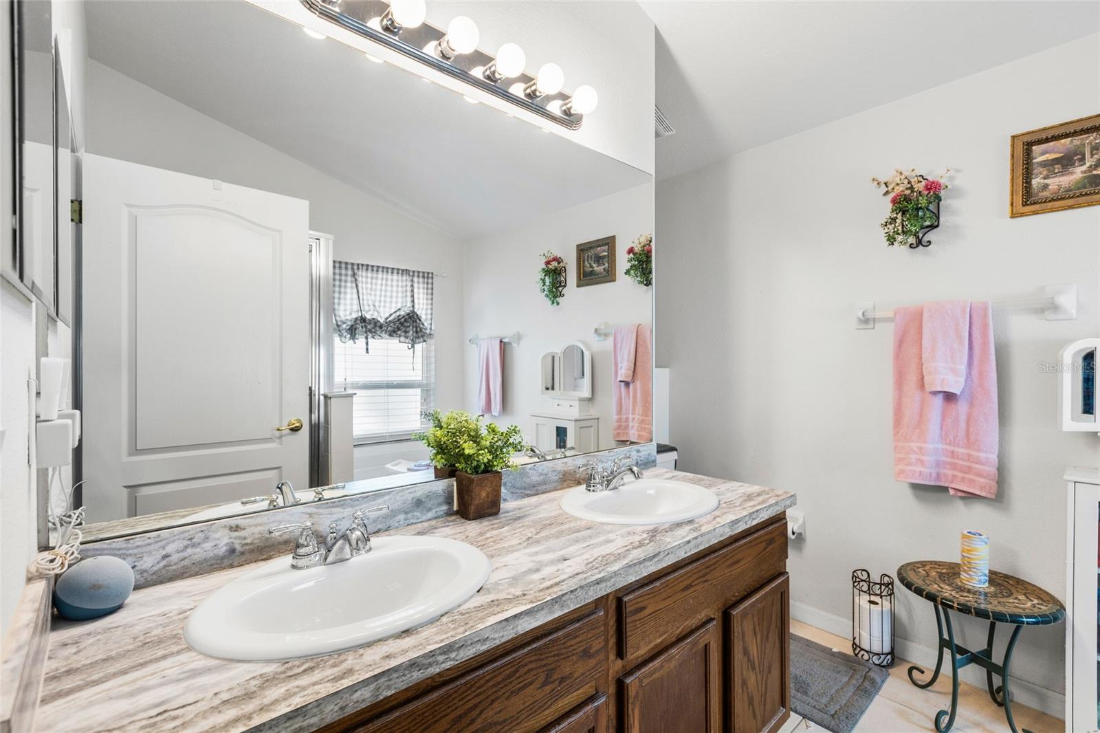 614 SOMERSTONE DR — photo 26
