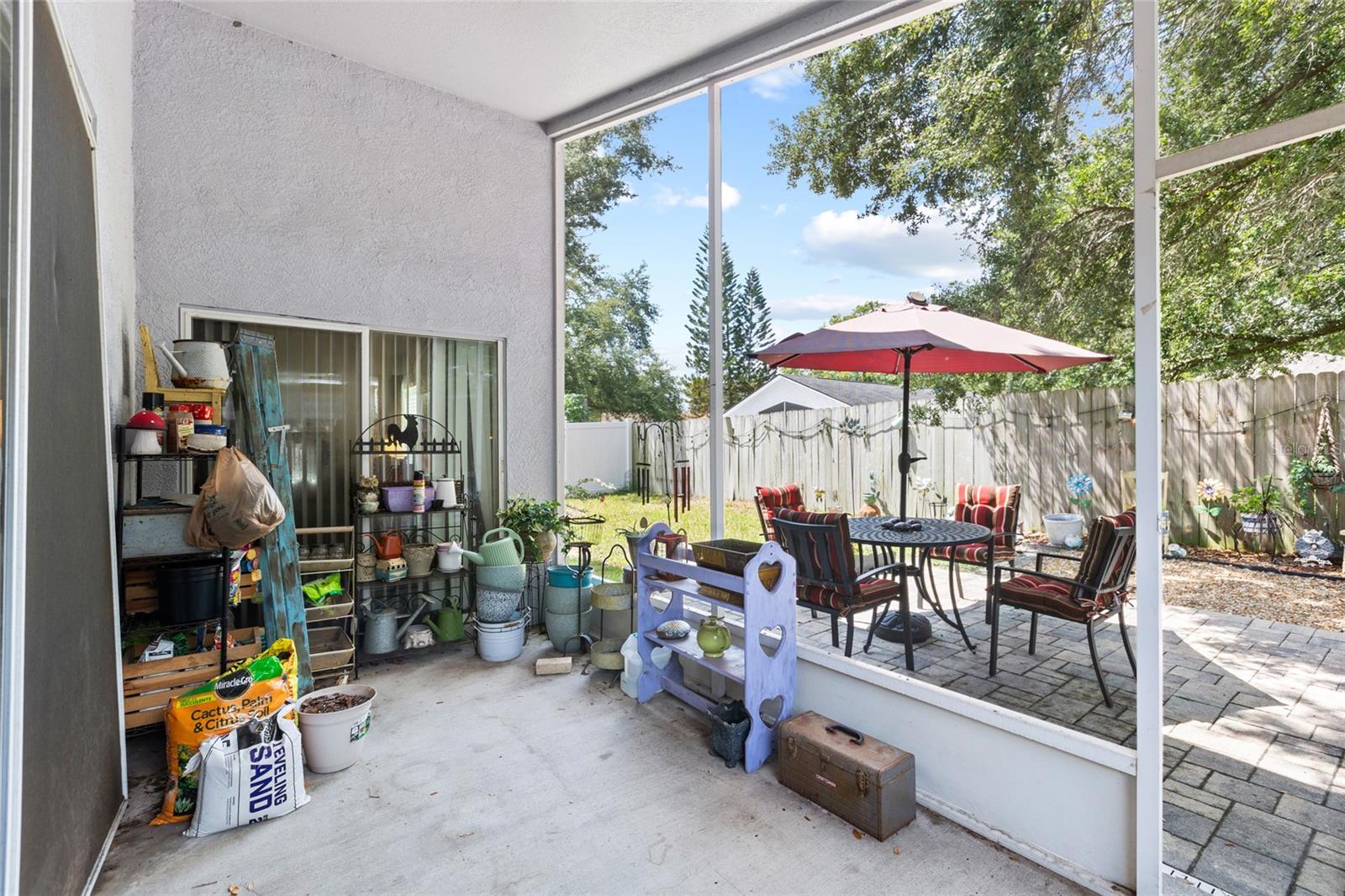 614 SOMERSTONE DR — photo 34