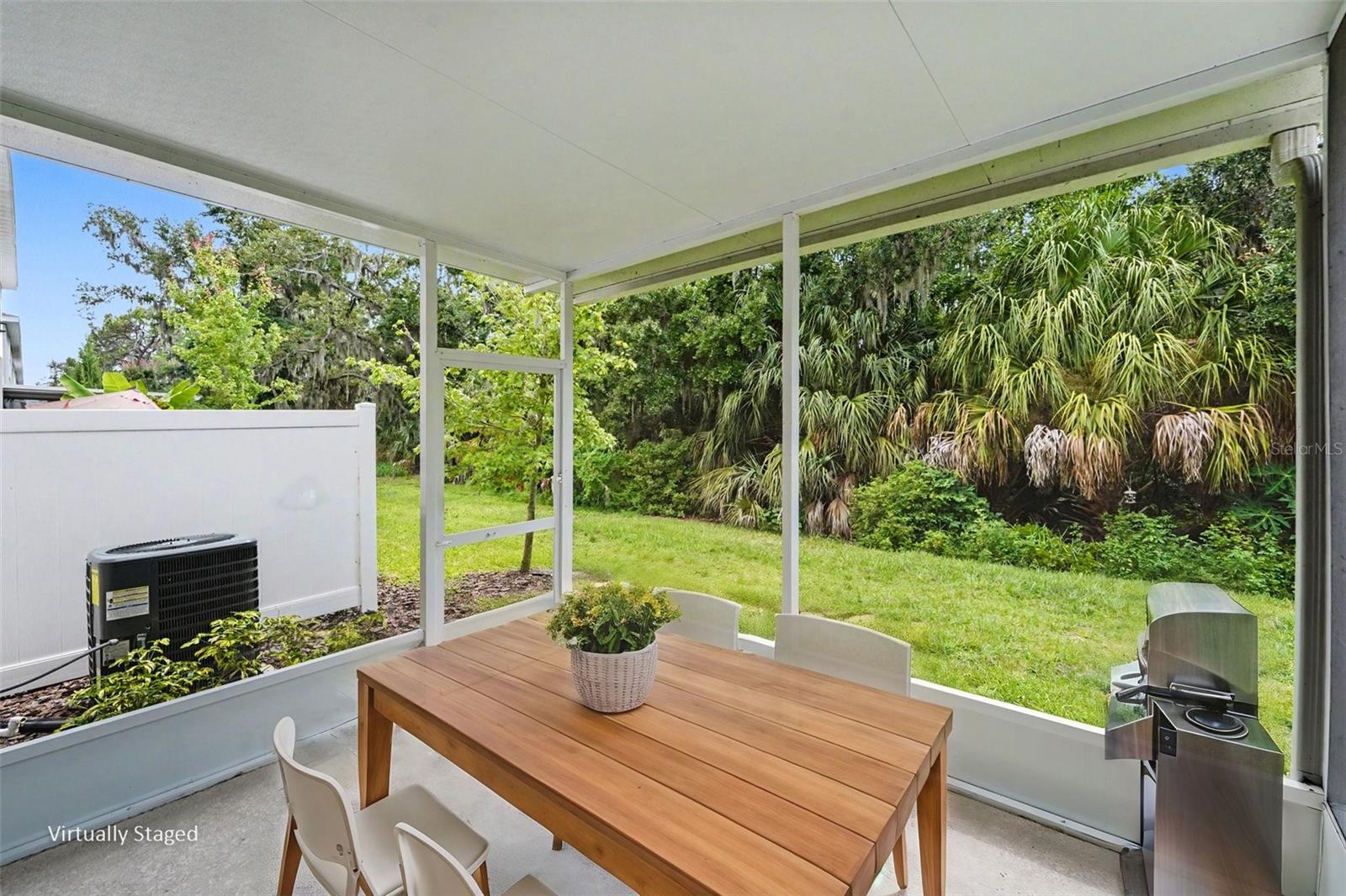10573 OAKSIDE DR — photo 19