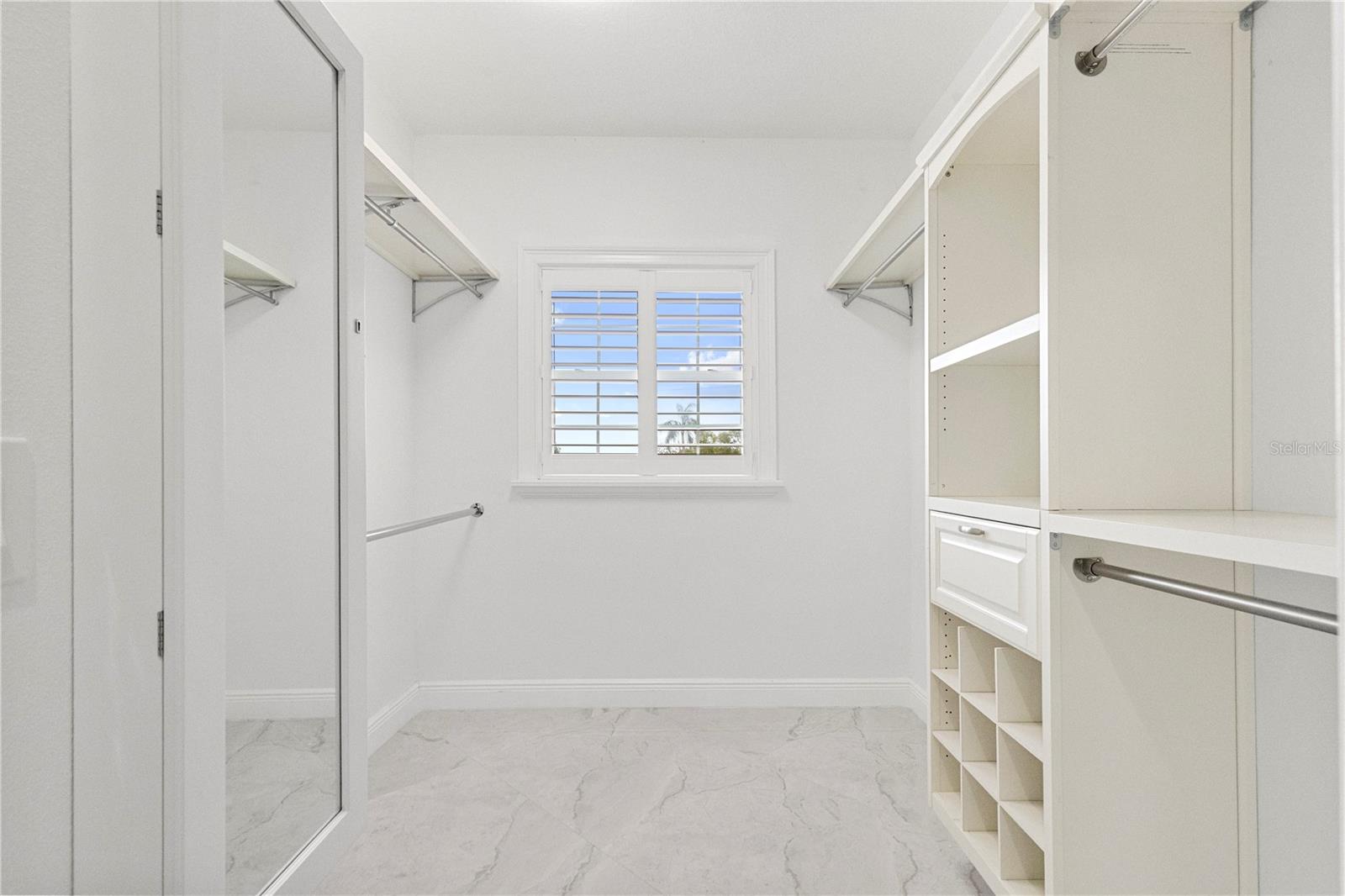 2101 W BEARSS AVE — photo 10
