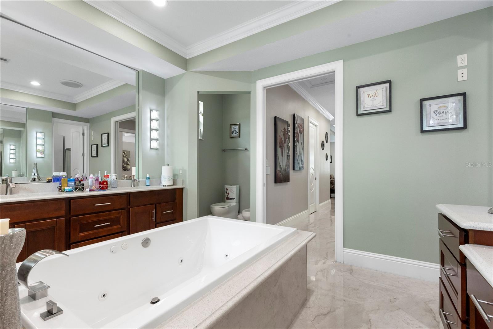 2101 W BEARSS AVE — photo 46
