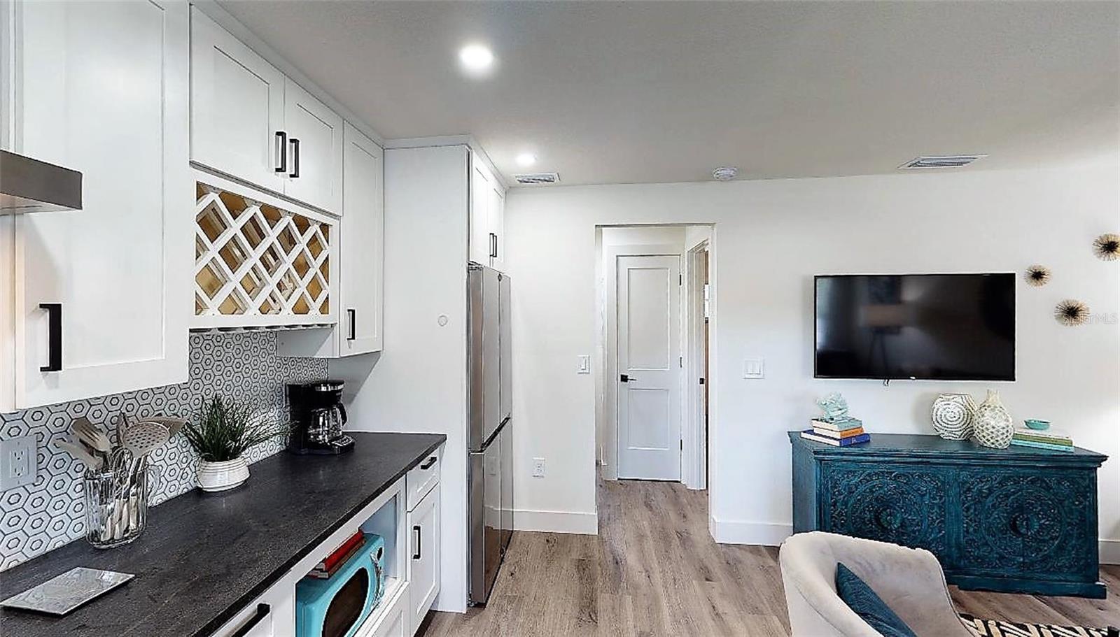 1910 MORRILL ST #5 — photo 13