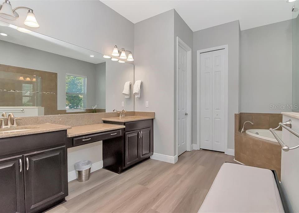 19419 AUTUMN CHASE CT — photo 8