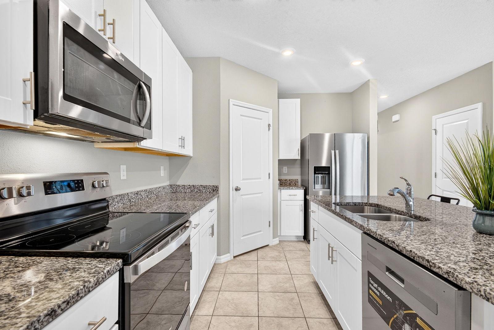 10025 DAYBREAK GLN — photo 15